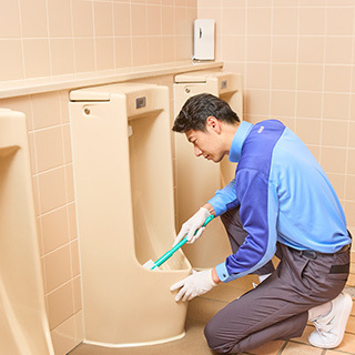 事業所トイレ清掃_コピー